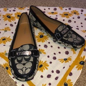Felisha Coach flats 🤍